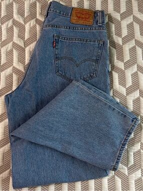 Levi’s 560 Comfort Fit Men’s Tapered Jeans 34x36 (33x34)